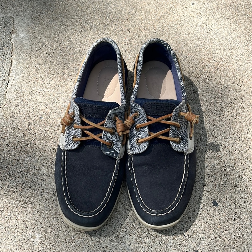 NEW WITHOUT TAGS - Women’s Sperrys